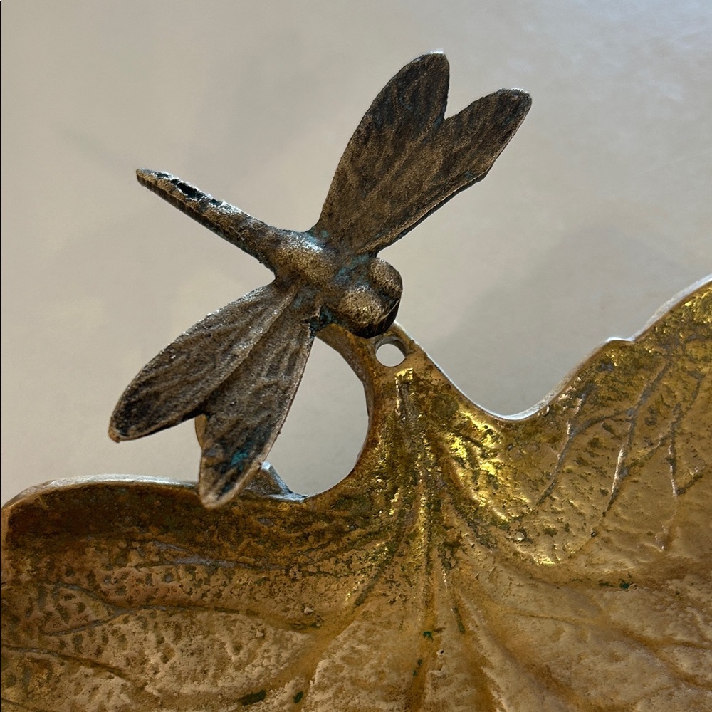 Vintage Brass Leaf-Shaped Decorative Tray with Dragonfly - Picture 3 of 6